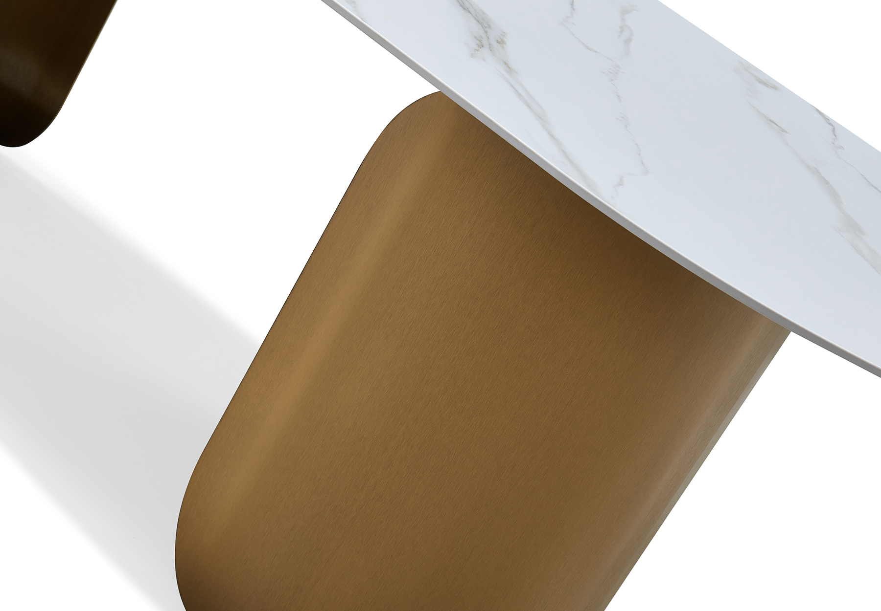 Daisie-Dining-Table