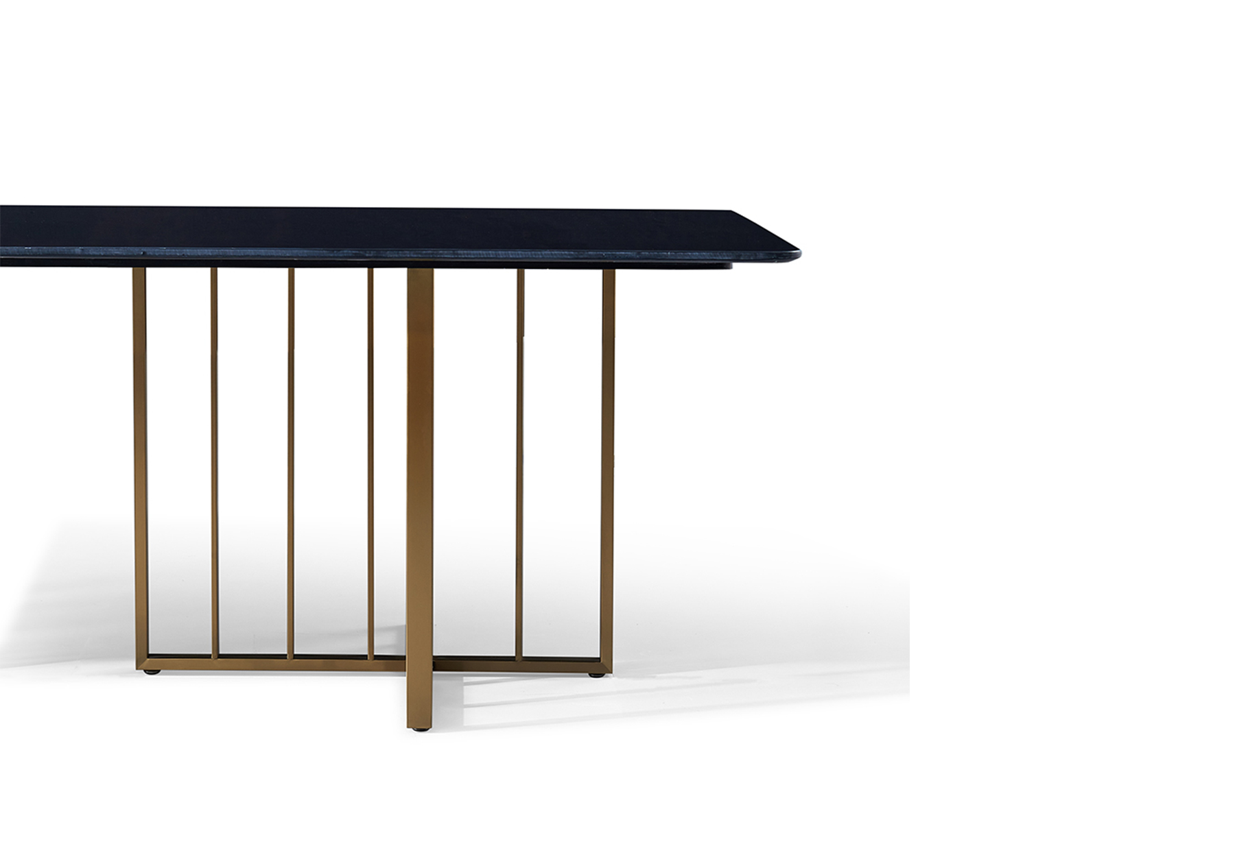 Lea Dining Table