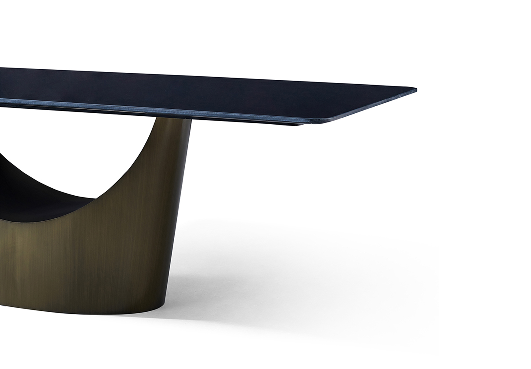 Luna Dining Table