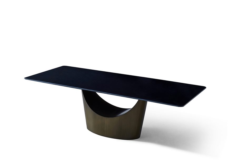Luna Dining Table