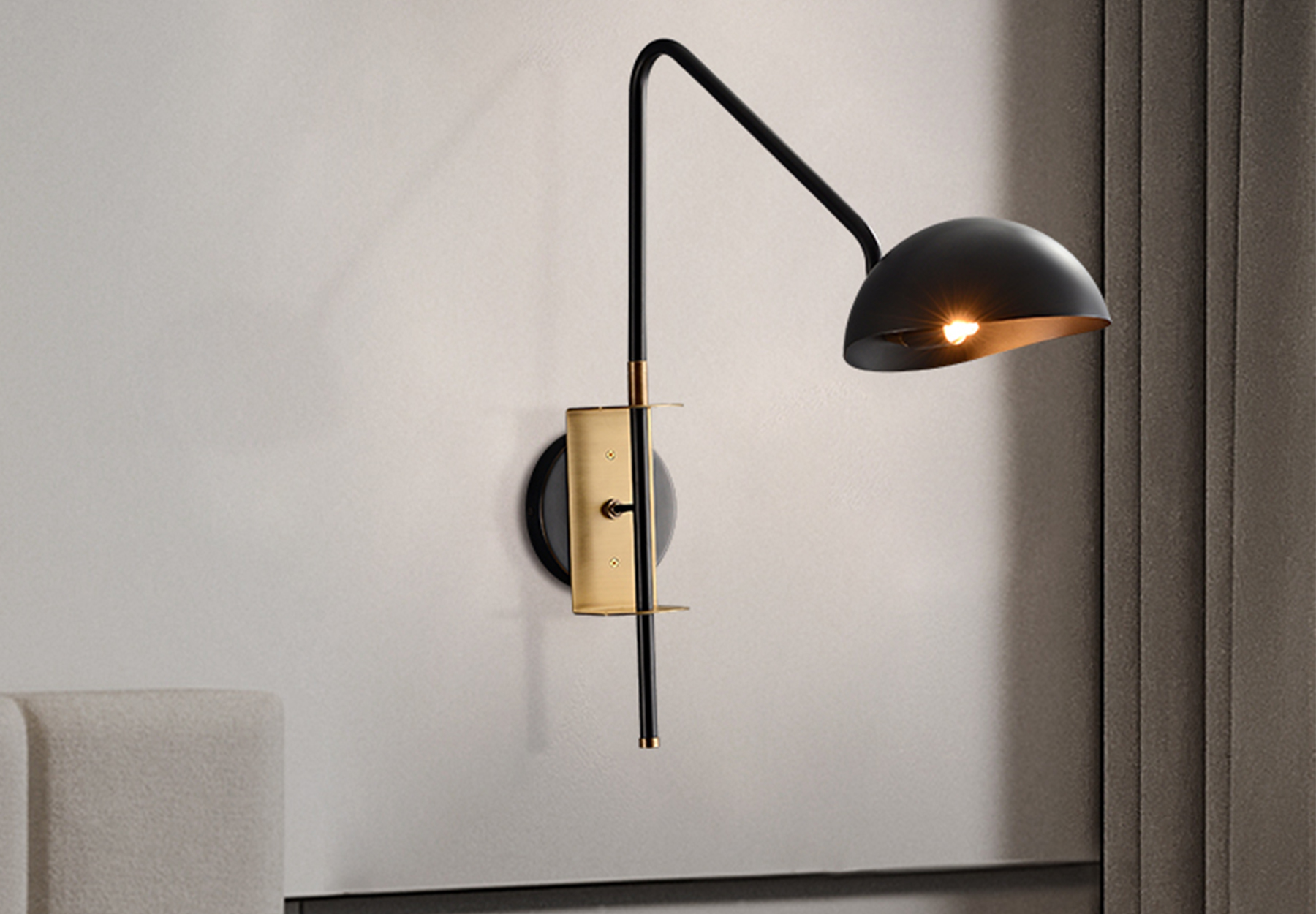 Astor Wall Light